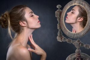 Adiós a las arrugas del cuello: 5 tips naturales que sí funcionan