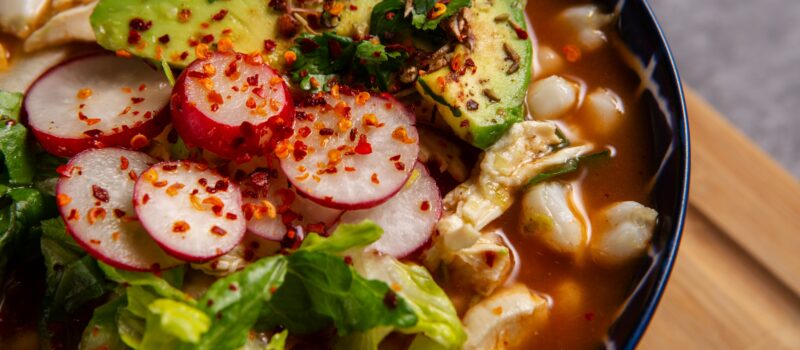 ¿Cuáles son los platillos patrios más calóricos y cómo disfrutarlos con moderación?