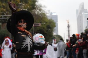 ¿Cómo surgió el desfile de Día de Muertos en CDMX? Conoce el origen de esta tradición