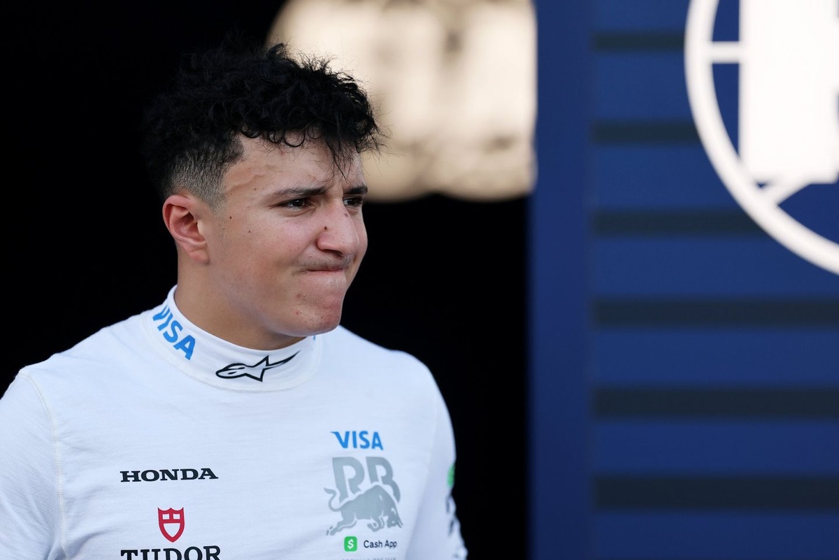 Hadjar reconoce un “error” en su accidente de la clasificación de Austin